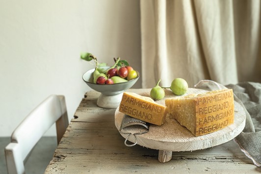 parmigiano-reggiano-frutta