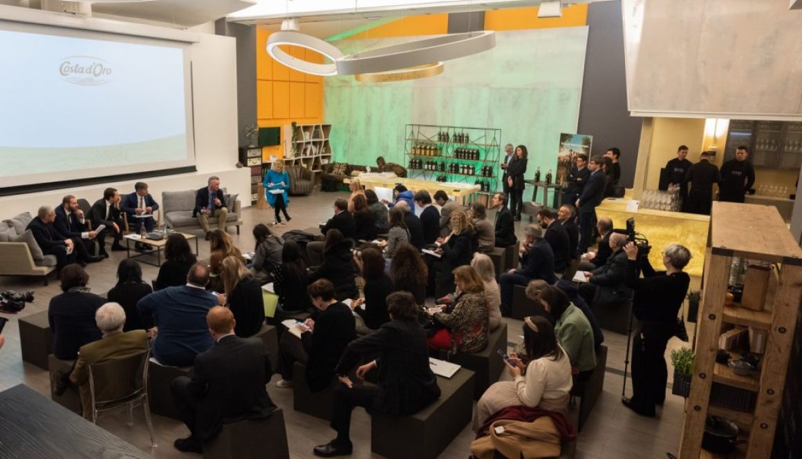 conferenza stampa, costa d'oro