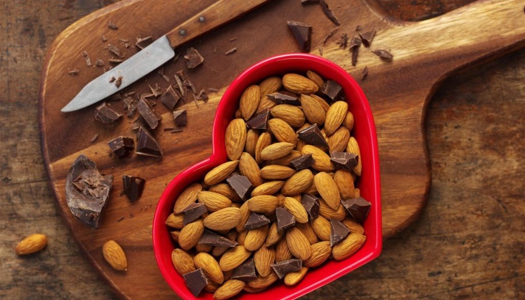 mandorle e cioccolato fondente