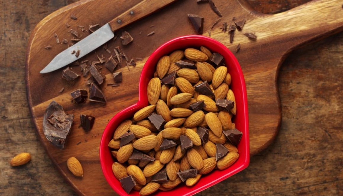 mandorle e cioccolato fondente