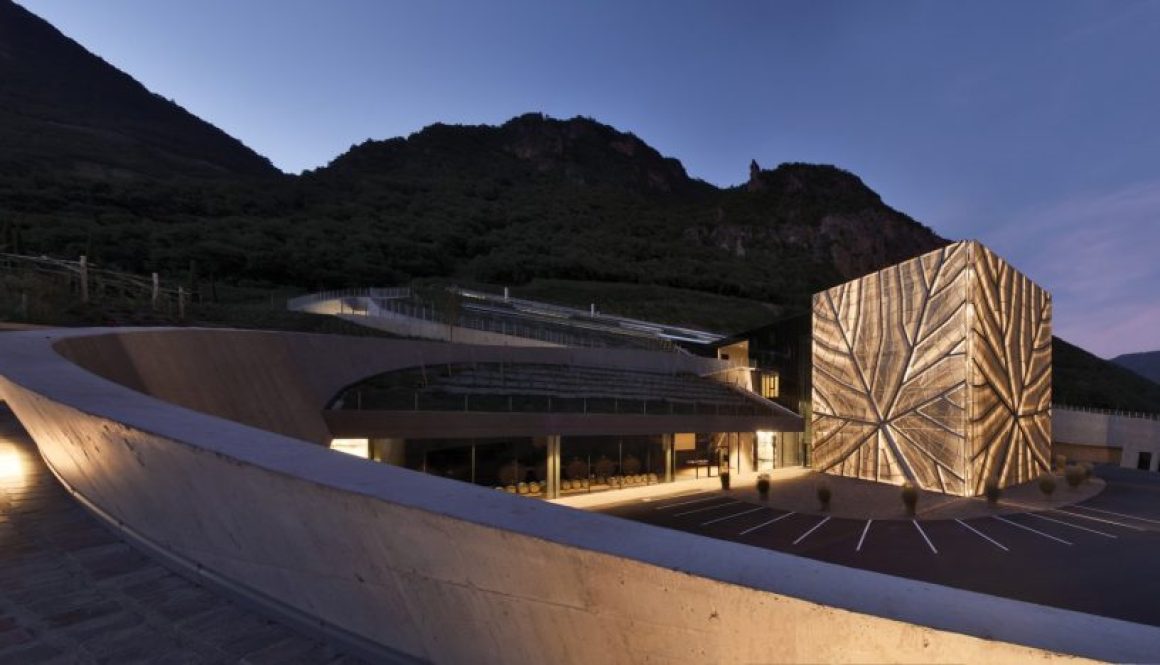 Cantina Bolzano scorci notturni