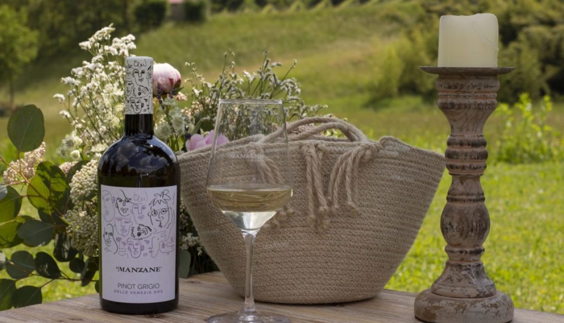 Pinot Grigio Manzane etichetta borsa