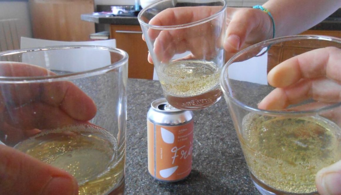 kombucha colore paglierino perlage intenso