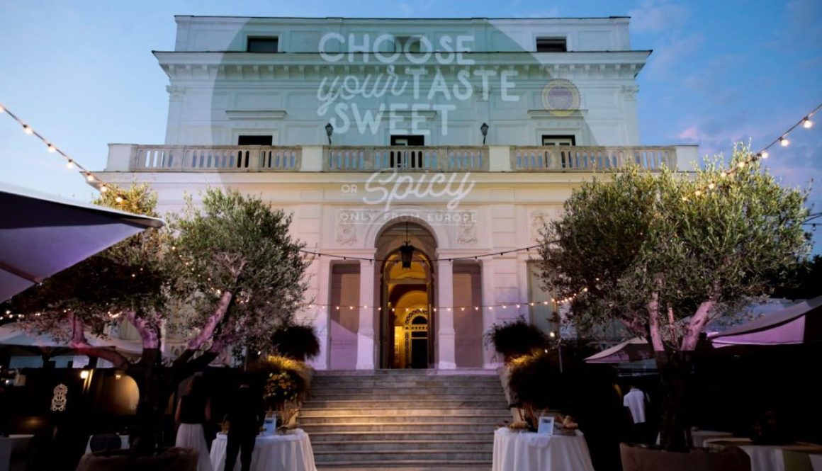 Sweet or Spicy Night Out, Napoli