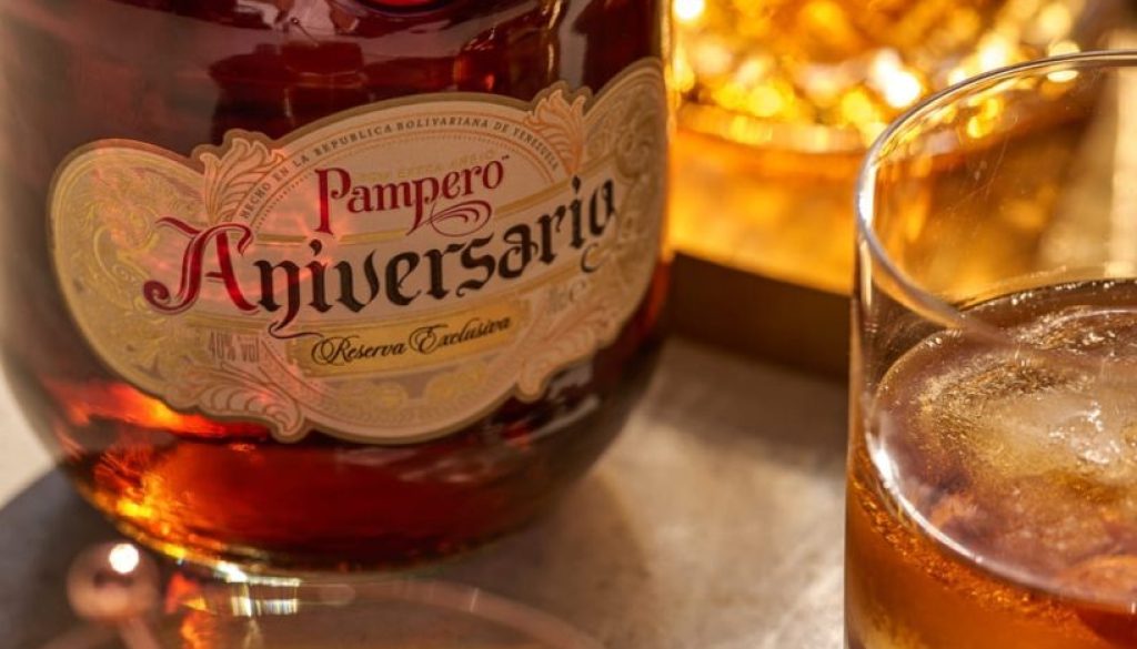 Pampero Aniversario on the rocks carousel