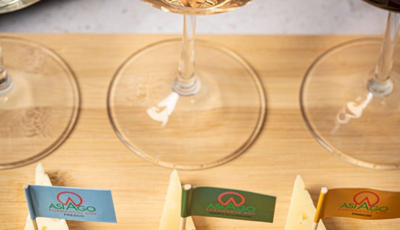 Abbinamento Asiago DOP-vino